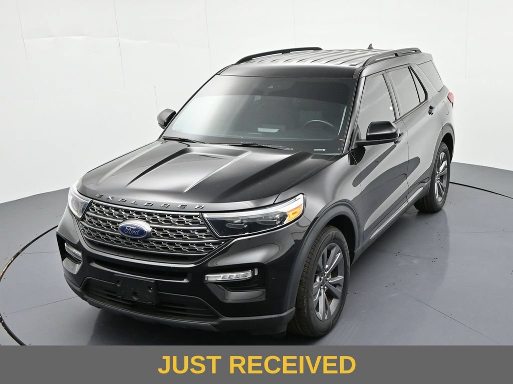 Certified 2022 Ford Explorer XLT w/ Equipment Group 202A RWD image 24
