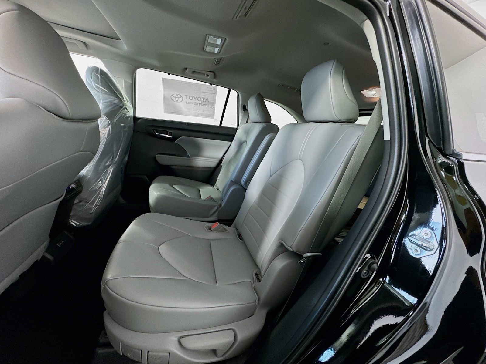 Certified 2025 Toyota Highlander XLE AWD/4WD image 10