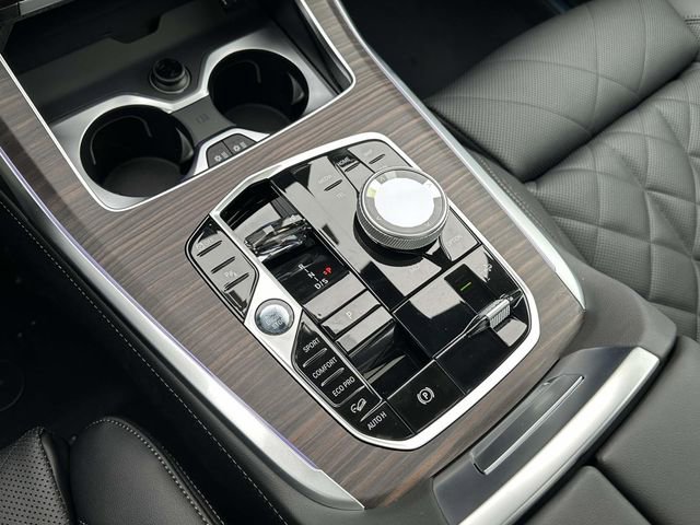 New 2026 BMW X7 xDrive40i w/ Executive Package image 17