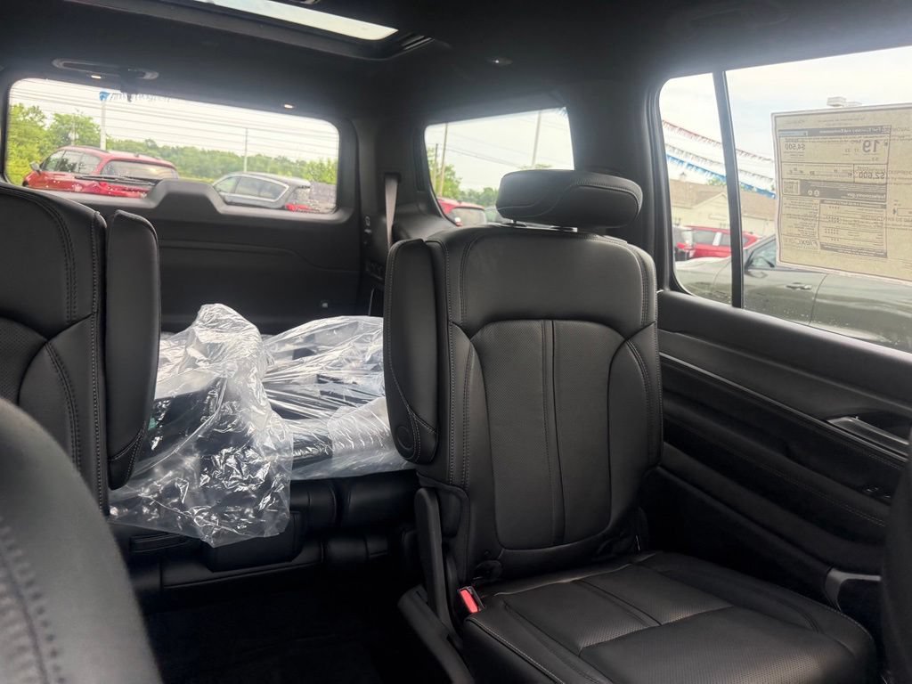 New 2026 Jeep Grand Wagoneer 4WD image 69