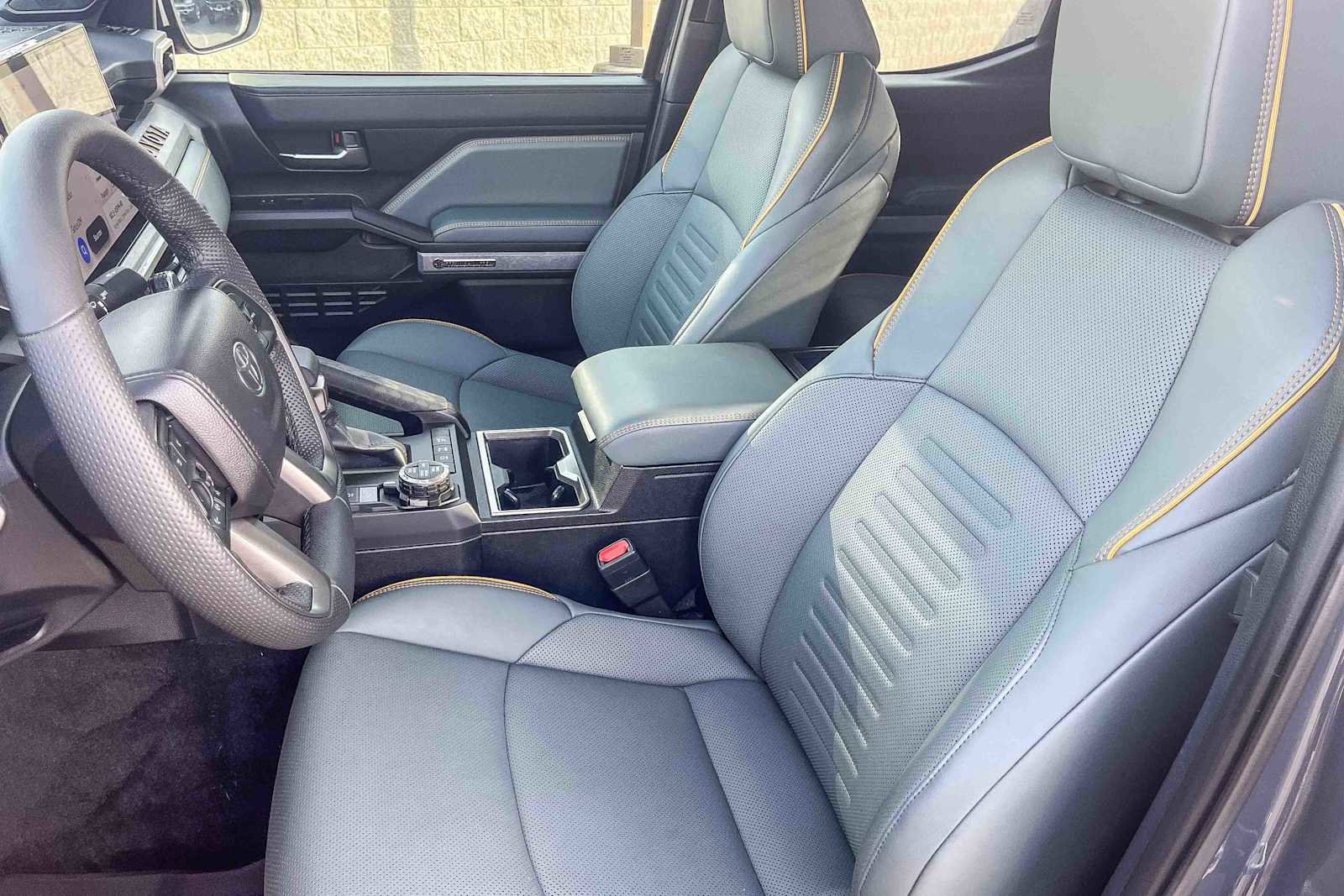 Used 2025 Toyota Tacoma 4x4 Double Cab Hybrid image 16