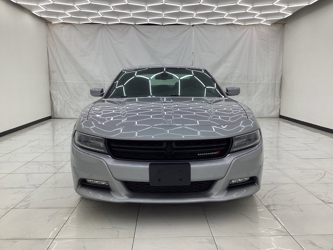 Used 2015 Dodge Charger SXT RWD image 5