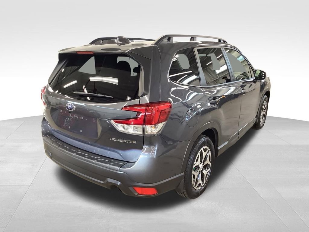 Certified 2023 Subaru Forester Premium AWD/4WD image 10