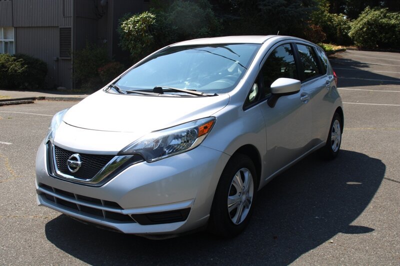Used 2019 Nissan Versa Note SV FWD image 1