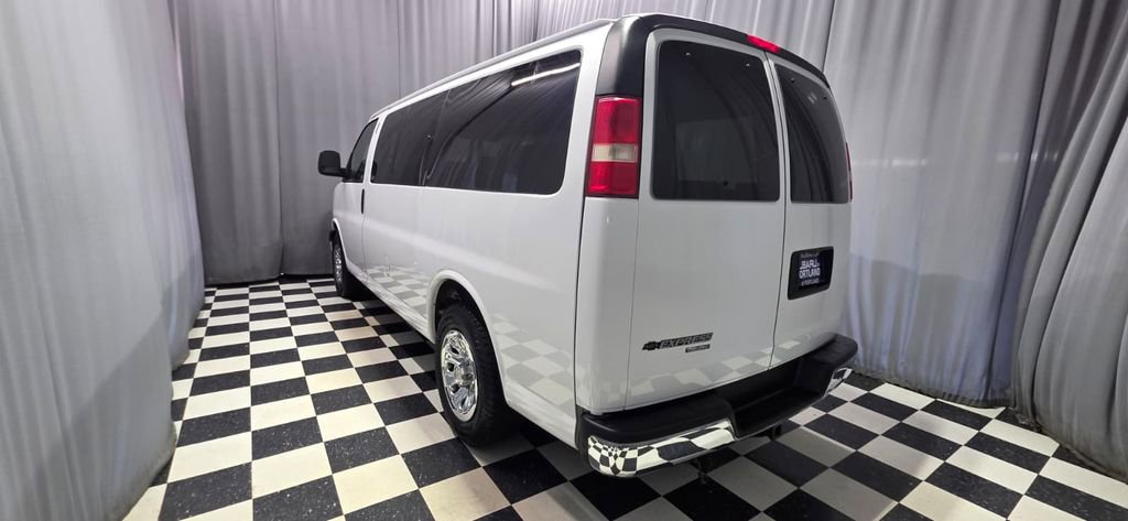 Used 2013 Chevrolet Express 1500 LT w/ LT Preferred Equipment Group RWD image 6