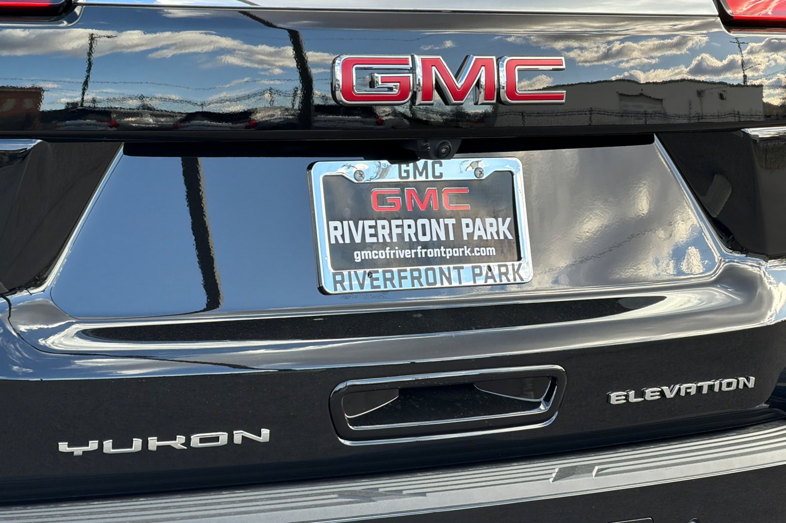 New 2026 GMC Yukon Elevation AWD/4WD image 32