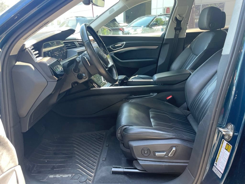 Used 2019 Audi e-tron Prestige w/ Prestige Package AWD/4WD image 20