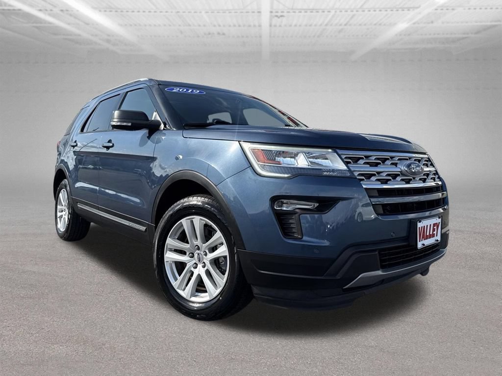 Used 2019 Ford Explorer XLT w/ Equipment Group 202A AWD/4WD image 52
