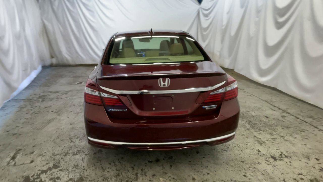 Used 2017 Honda Accord Touring image 7
