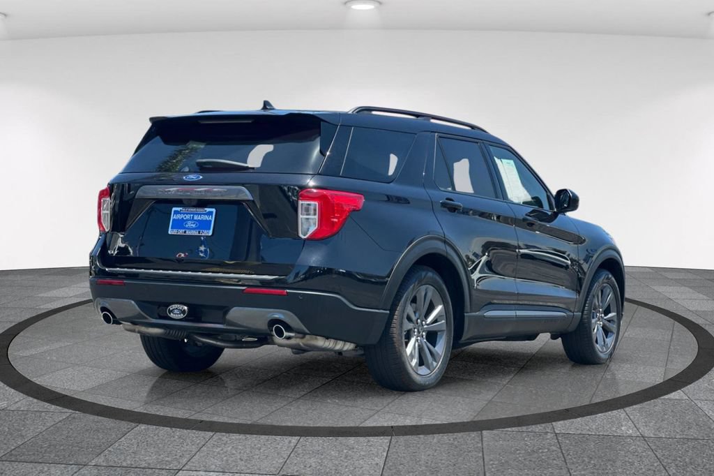 Certified 2023 Ford Explorer XLT w/ Equipment Group 202A RWD image 5