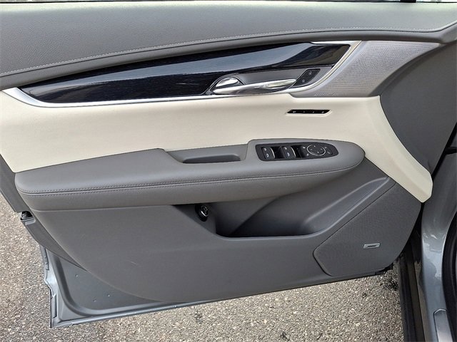 Certified 2024 Cadillac XT6 Premium Luxury image 10