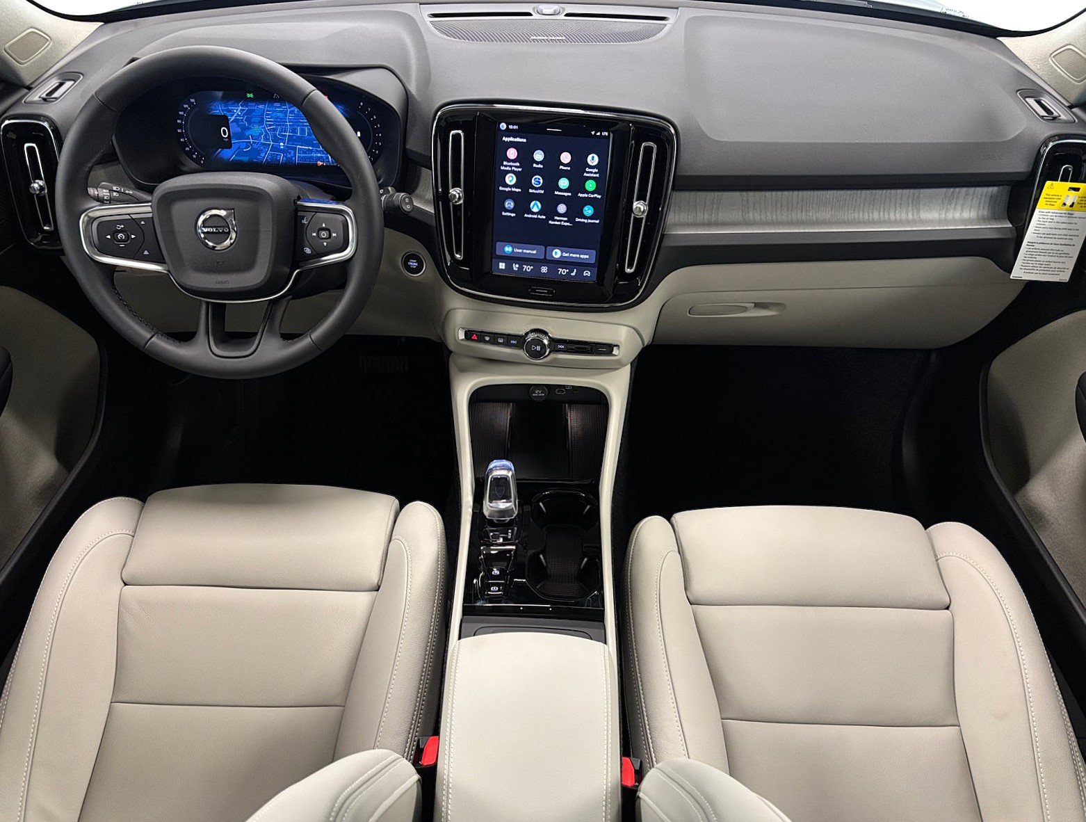 New 2026 Volvo XC40 B5 Ultra w/ Protection Package Premier AWD/4WD image 15