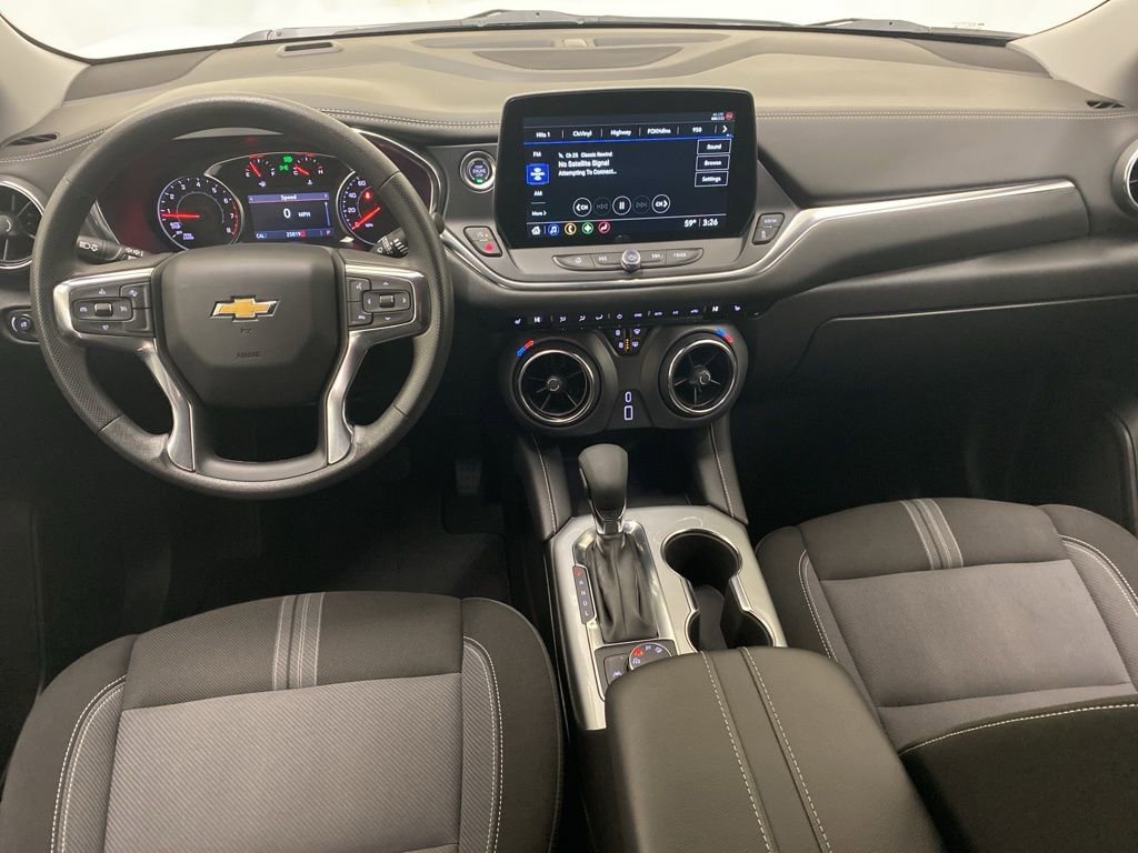 Used 2025 Chevrolet Blazer LT image 23