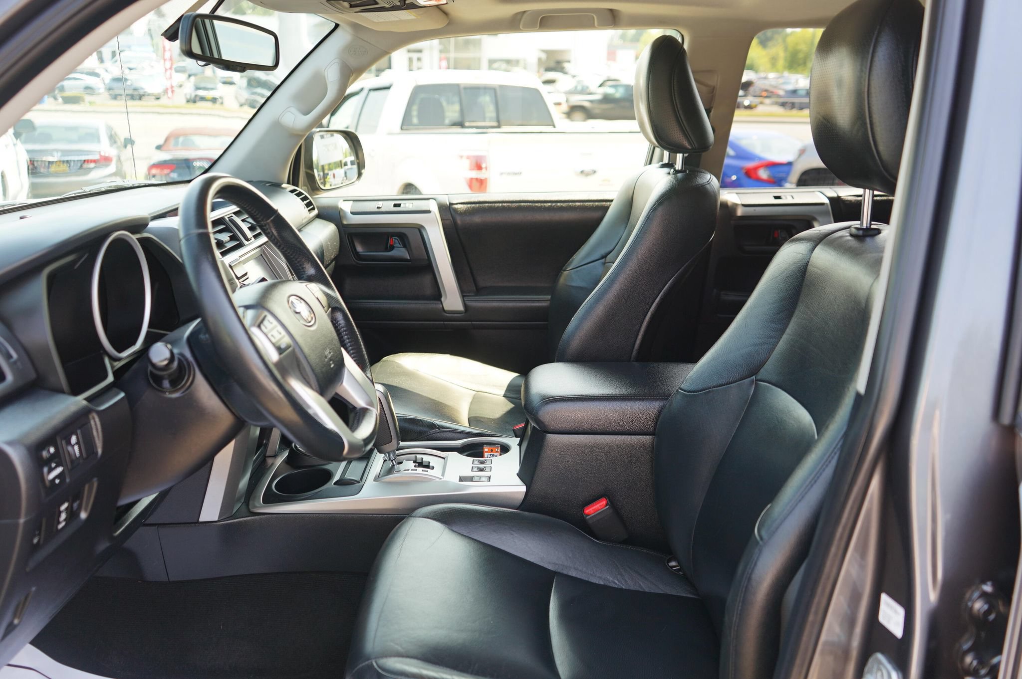 Used 2013 Toyota 4Runner Limited AWD/4WD image 11