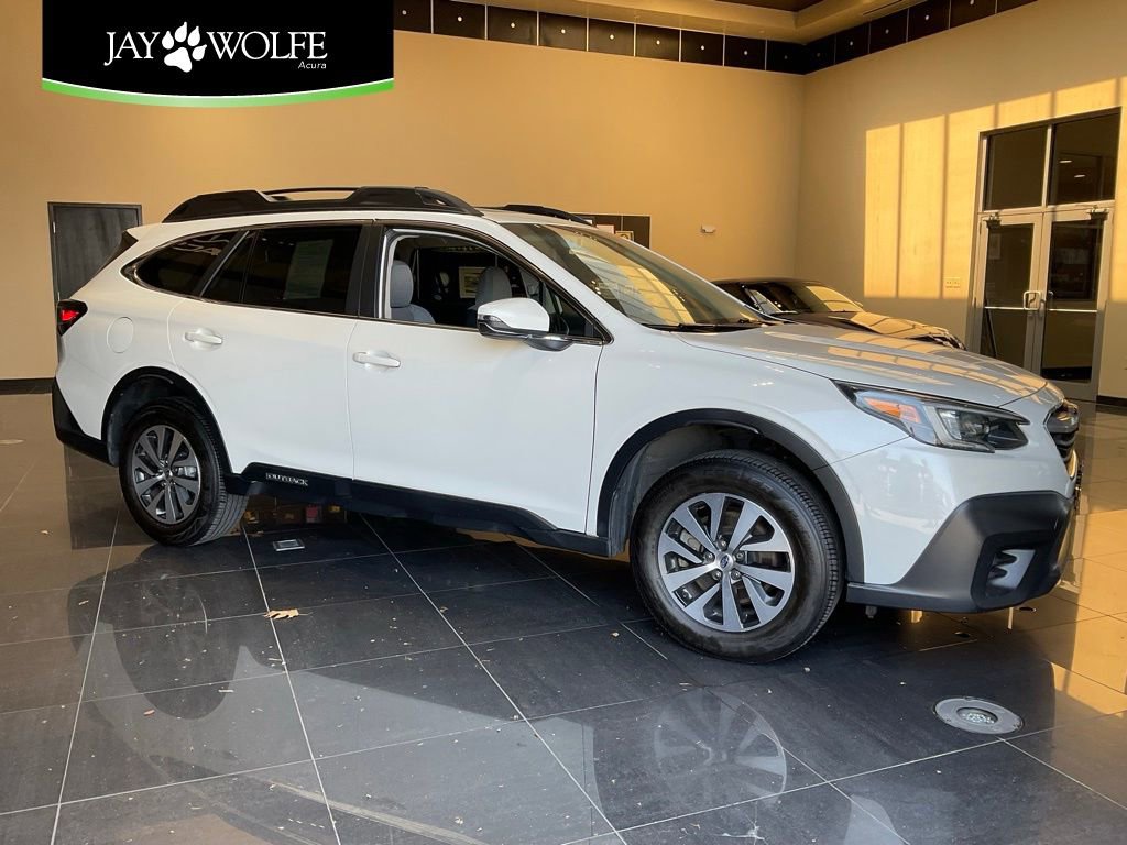 Used 2020 Subaru Outback Premium image 1