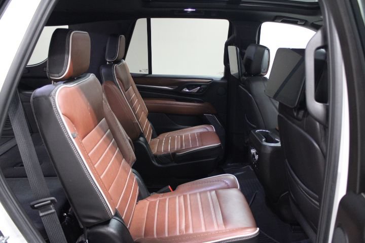 Used 2024 GMC Yukon Denali Ultimate AWD/4WD image 31