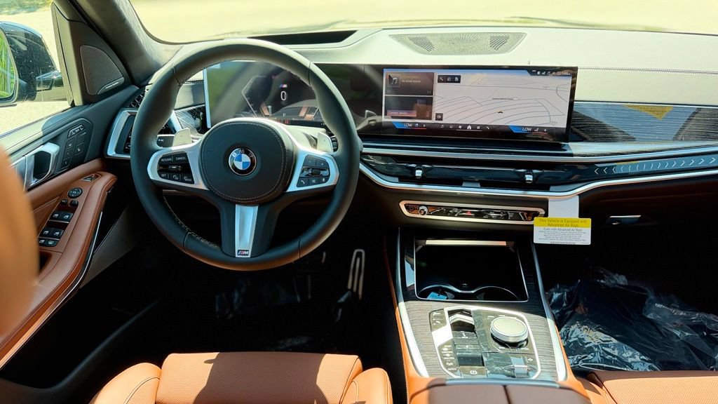 New 2027 BMW X7 xDrive40i w/ M Sport Package AWD/4WD image 12