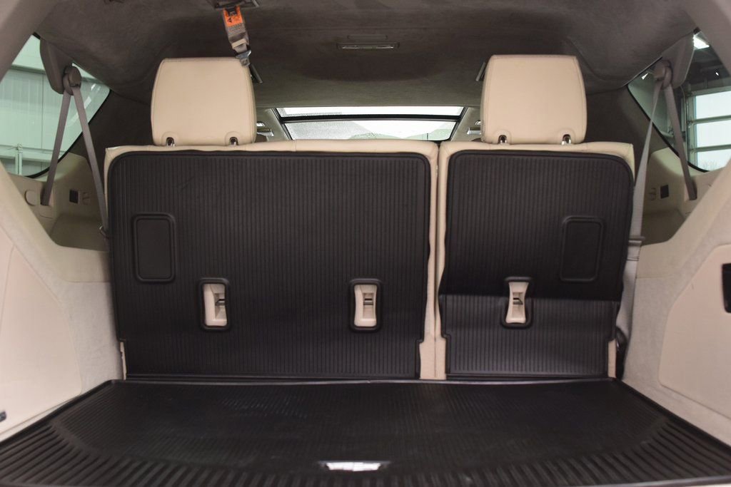 Used 2023 Cadillac Escalade ESV Premium Luxury Platinum w/ Heavy-Duty Trailer Package image 24