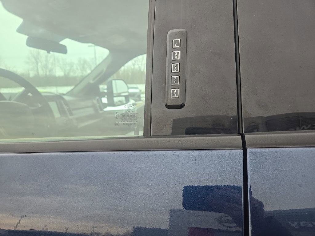 Used 2019 Ford F250 XLT w/ XLT Premium Package image 10