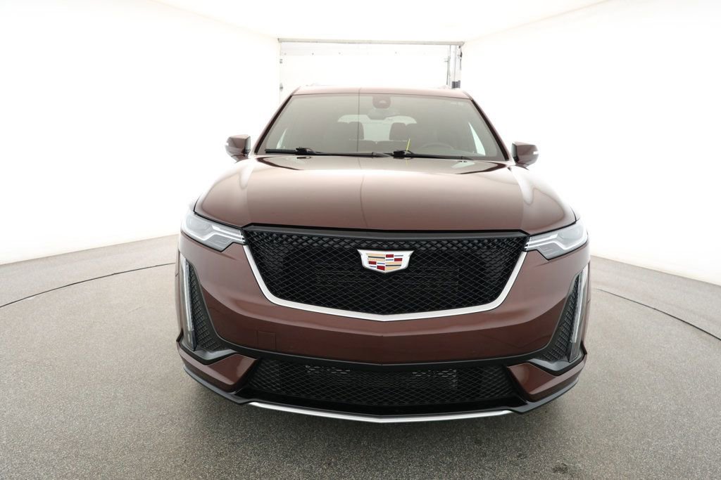 Used 2022 Cadillac XT6 Sport image 2
