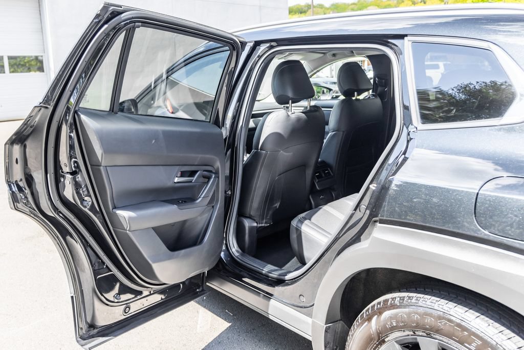 Used 2025 MAZDA CX-50 AWD 2.5 S w/ Preferred Package image 21