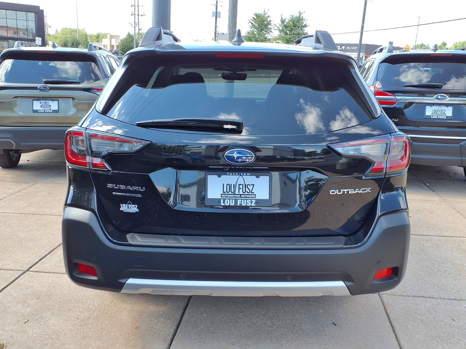 Used 2025 Subaru Outback Limited AWD/4WD image 20