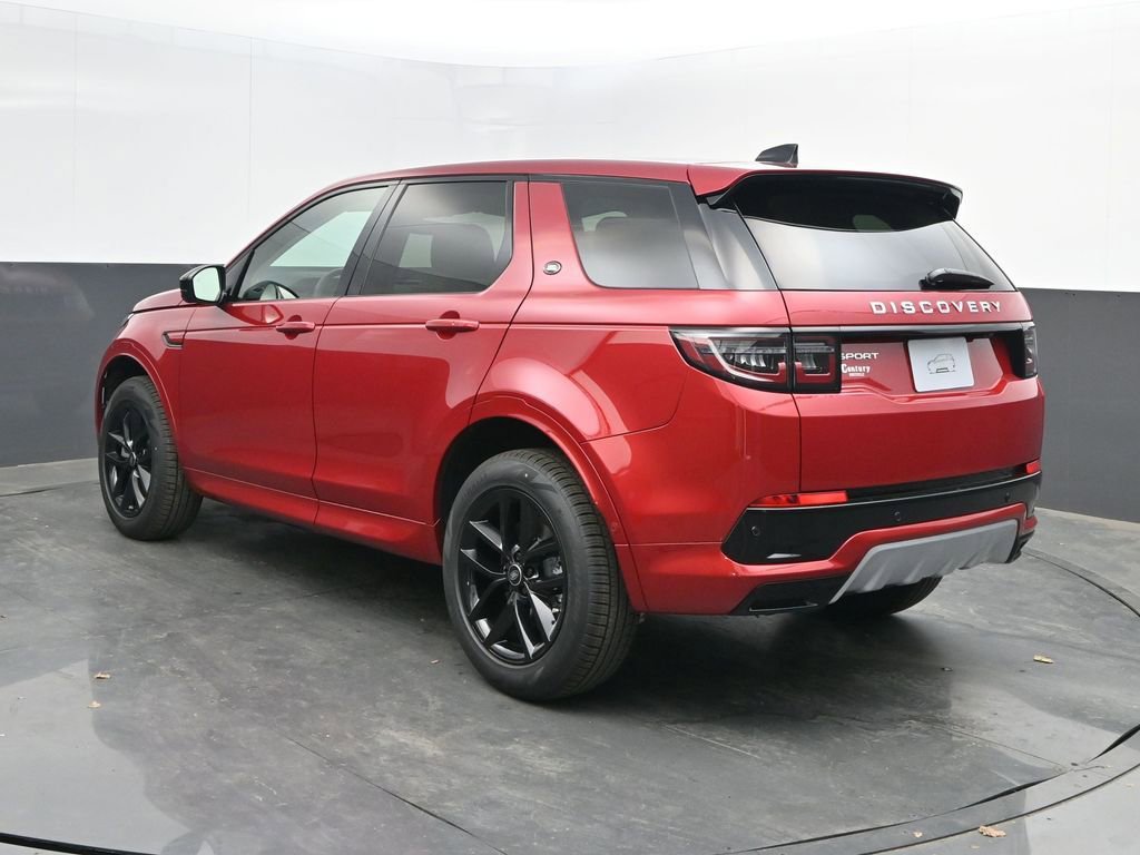 Used 2025 Land Rover Discovery Sport S image 3