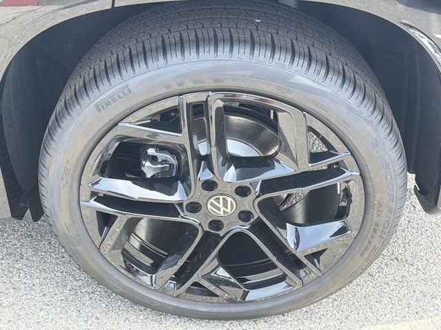 New 2026 Volkswagen Tiguan SE R-Line FWD image 30