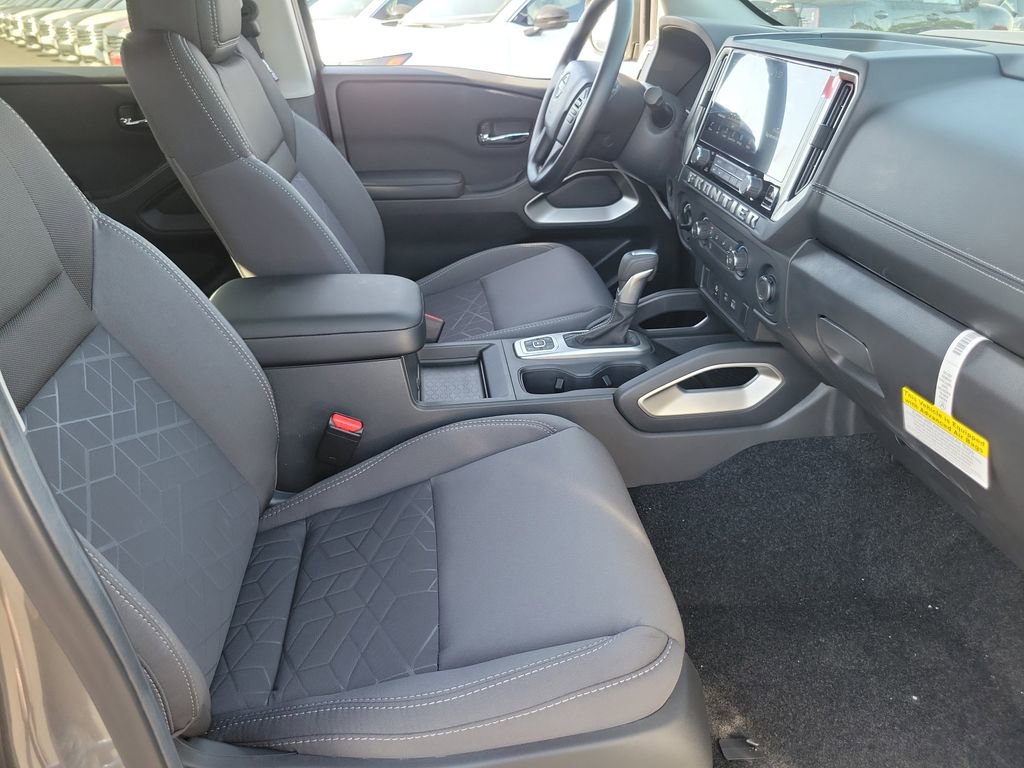 New 2026 Nissan Frontier SV w/ Tow Package AWD/4WD image 11