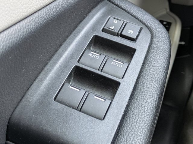 Certified 2020 Honda Pilot Touring image 24