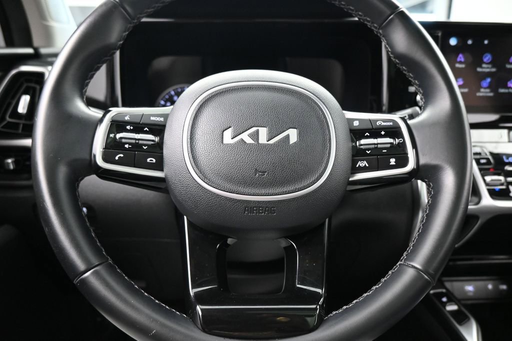 Used 2022 Kia Sorento EX w/ Panoramic Sunroof Package FWD image 29
