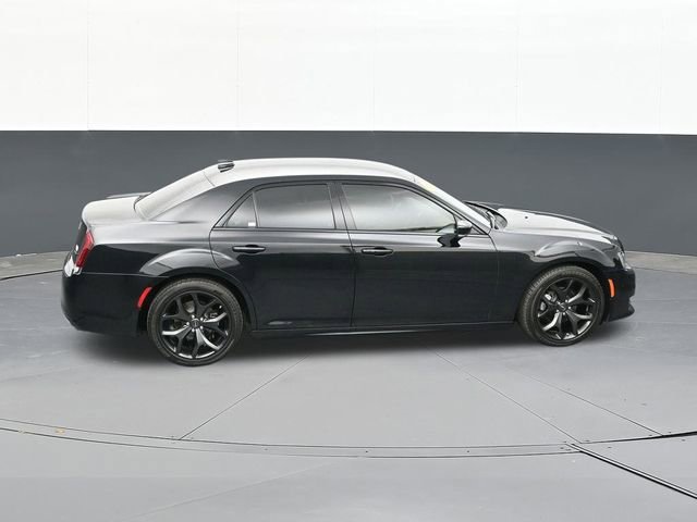 Used 2022 Chrysler 300 Touring L image 61