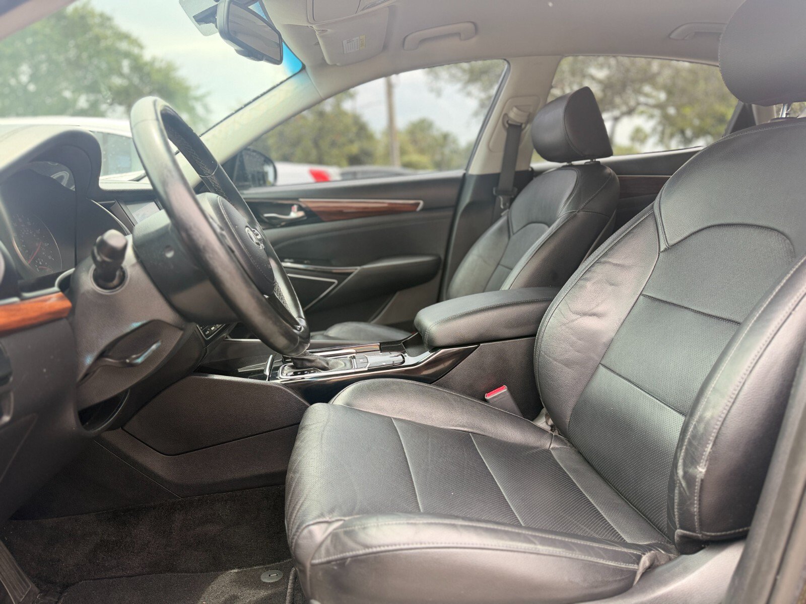Used 2018 Kia Cadenza Premium FWD image 10