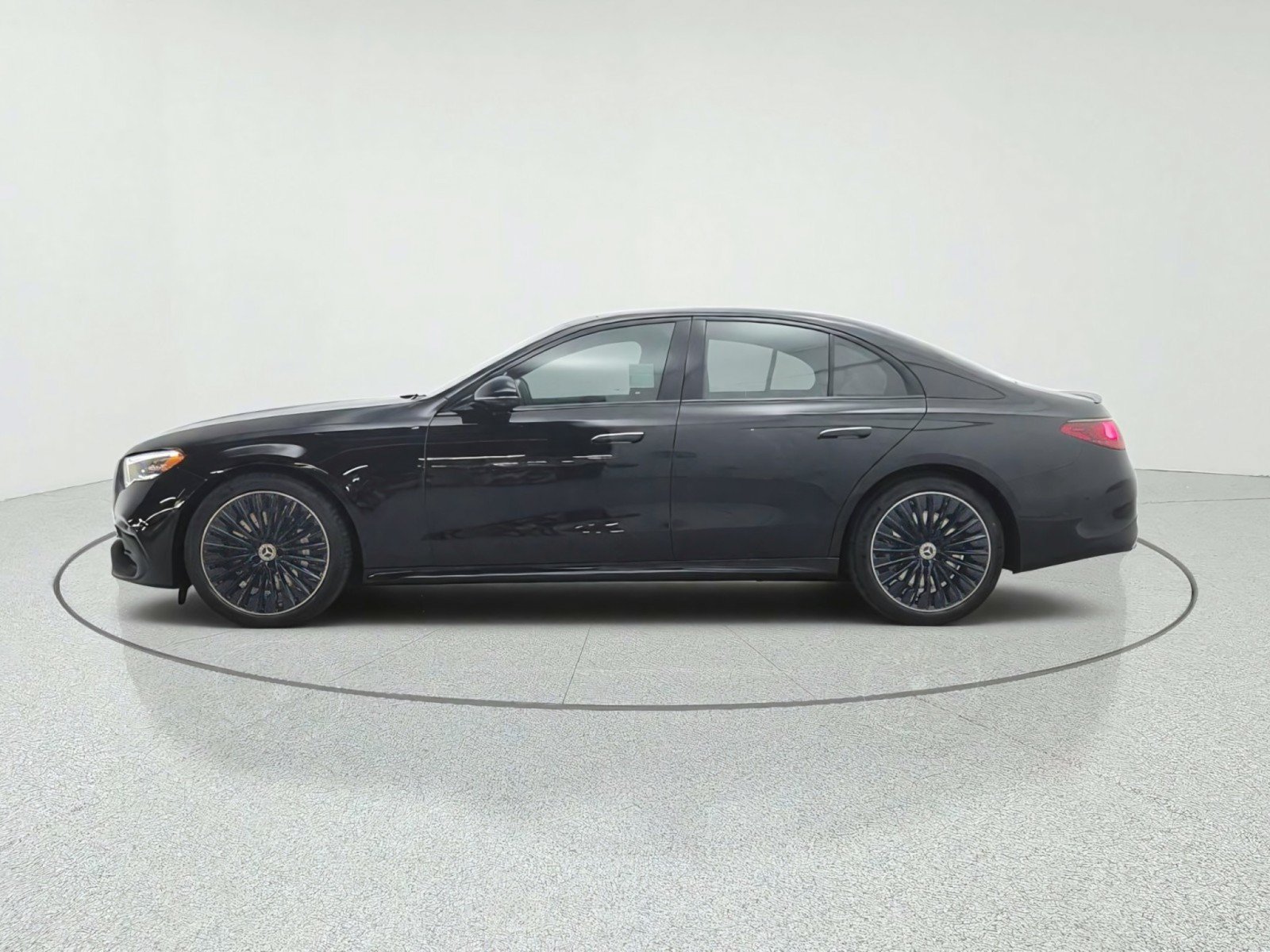 New 2027 Mercedes-Benz E 450 4MATIC Sedan image 8