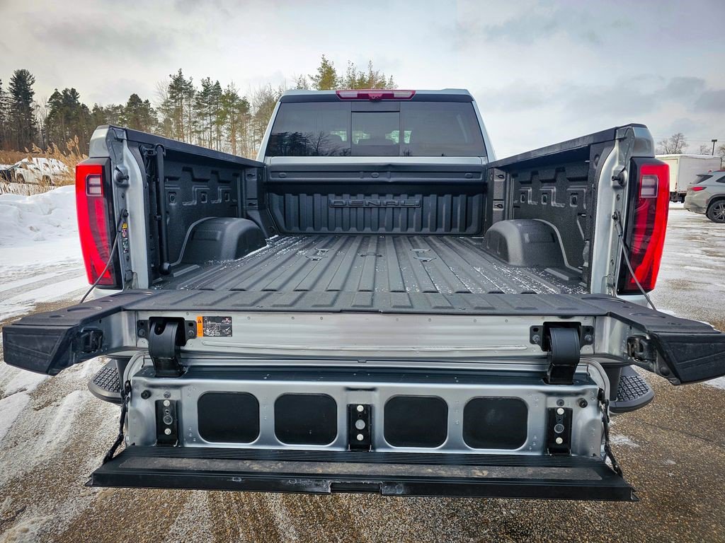 Certified 2024 GMC Sierra 2500 Denali w/ Denali Reserve Package image 5
