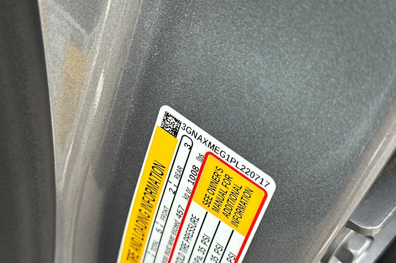 Used 2023 Chevrolet Equinox RS FWD image 40