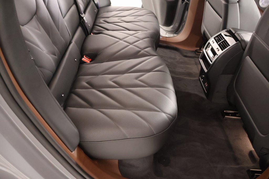 New 2026 BMW XM Label Red image 15