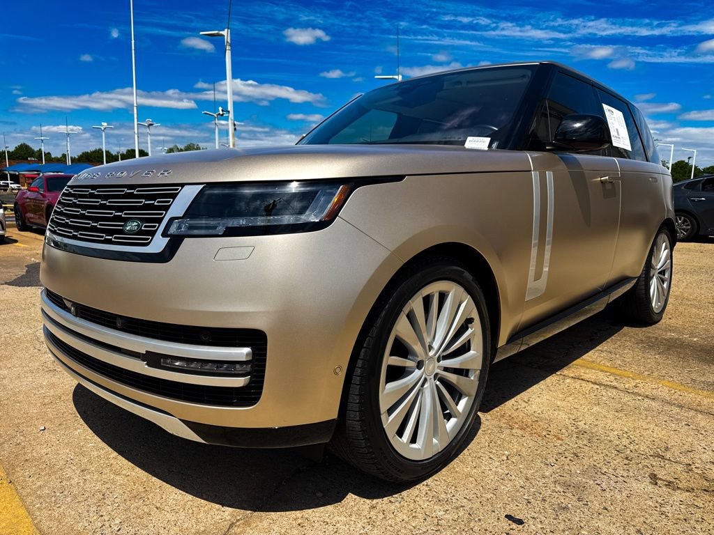 Used 2023 Land Rover Range Rover First Edition AWD/4WD image 4