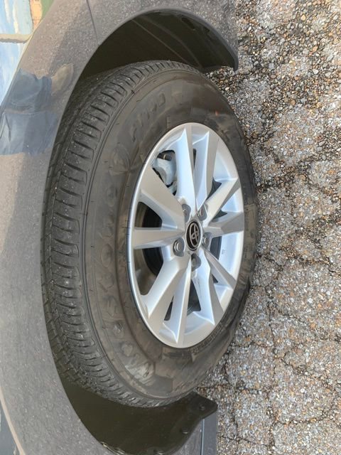 Used 2026 Toyota Camry LE FWD image 9
