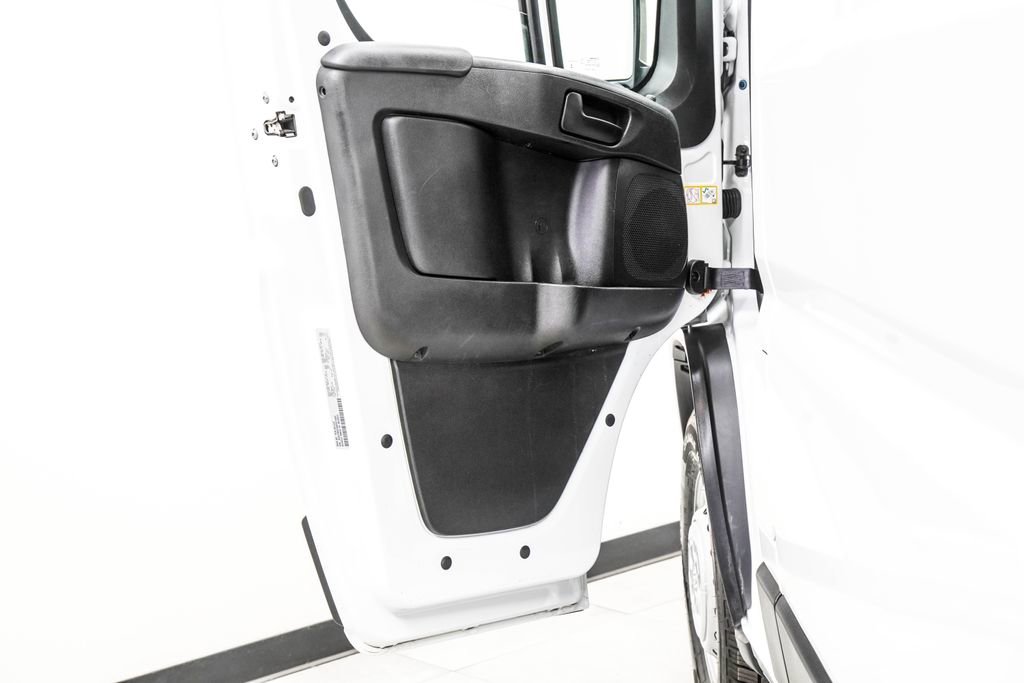 Used 2025 RAM ProMaster 2500 w/ Convenience Group FWD image 31