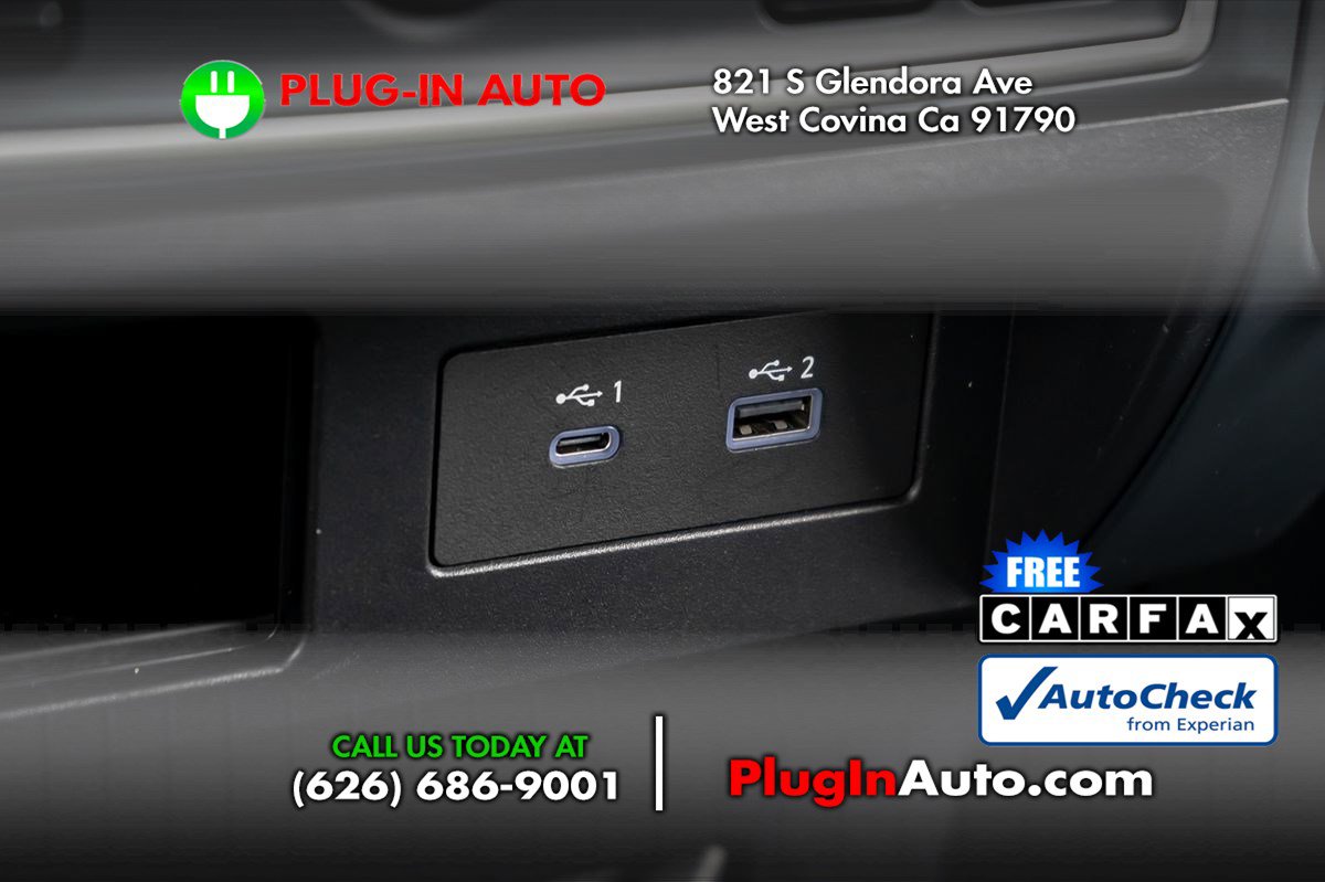 Used 2021 Nissan Titan S w/ S Utility Package image 21