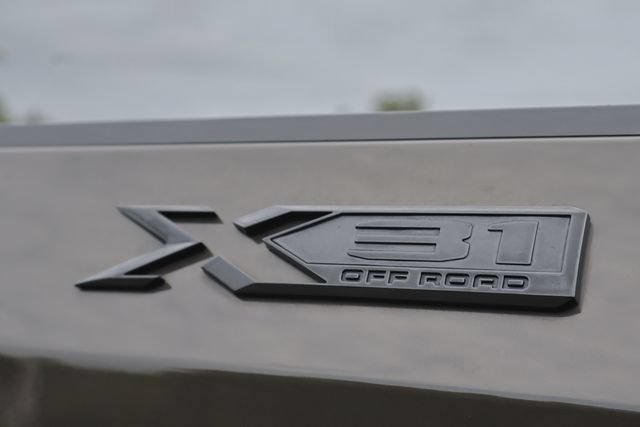Used 2023 GMC Sierra 1500 AT4 w/ Technology Package AWD/4WD image 11