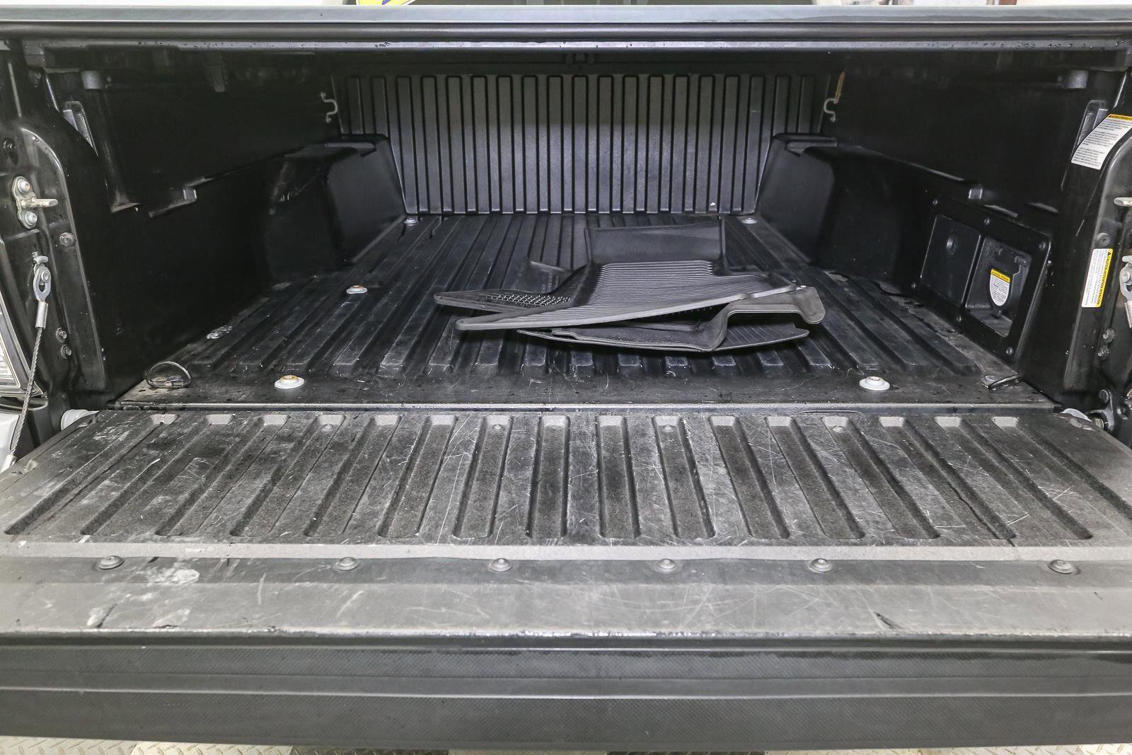 Used 2020 Toyota Tacoma TRD Sport image 12