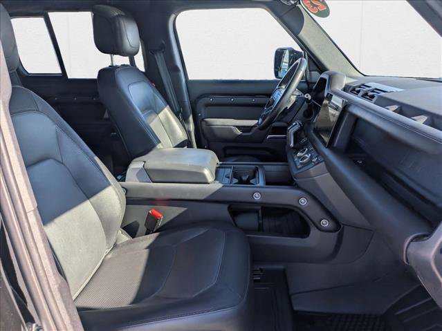 Used 2023 Land Rover Defender 110 X-Dynamic SE image 22