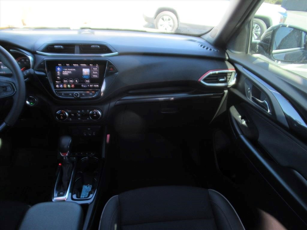 Certified 2023 Chevrolet TrailBlazer RS w/ Sun and Liftgate Package image 13