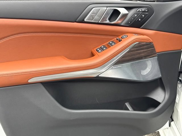 New 2027 BMW X7 M60i AWD/4WD image 15