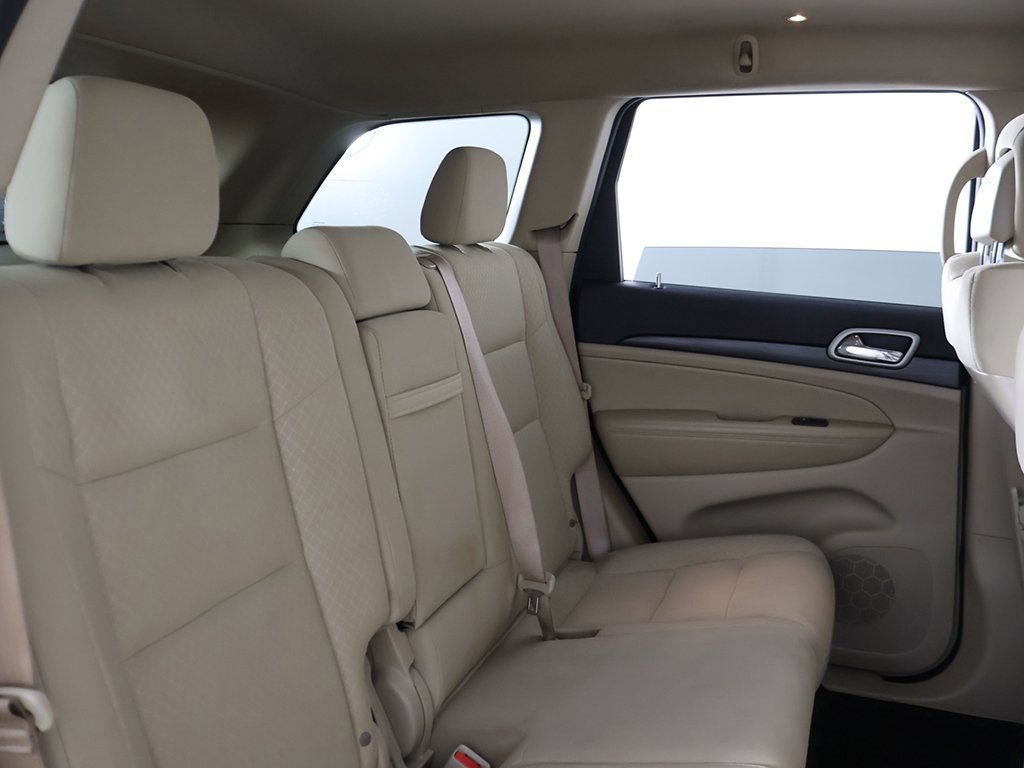 Used 2022 Jeep Grand Cherokee Laredo E image 30