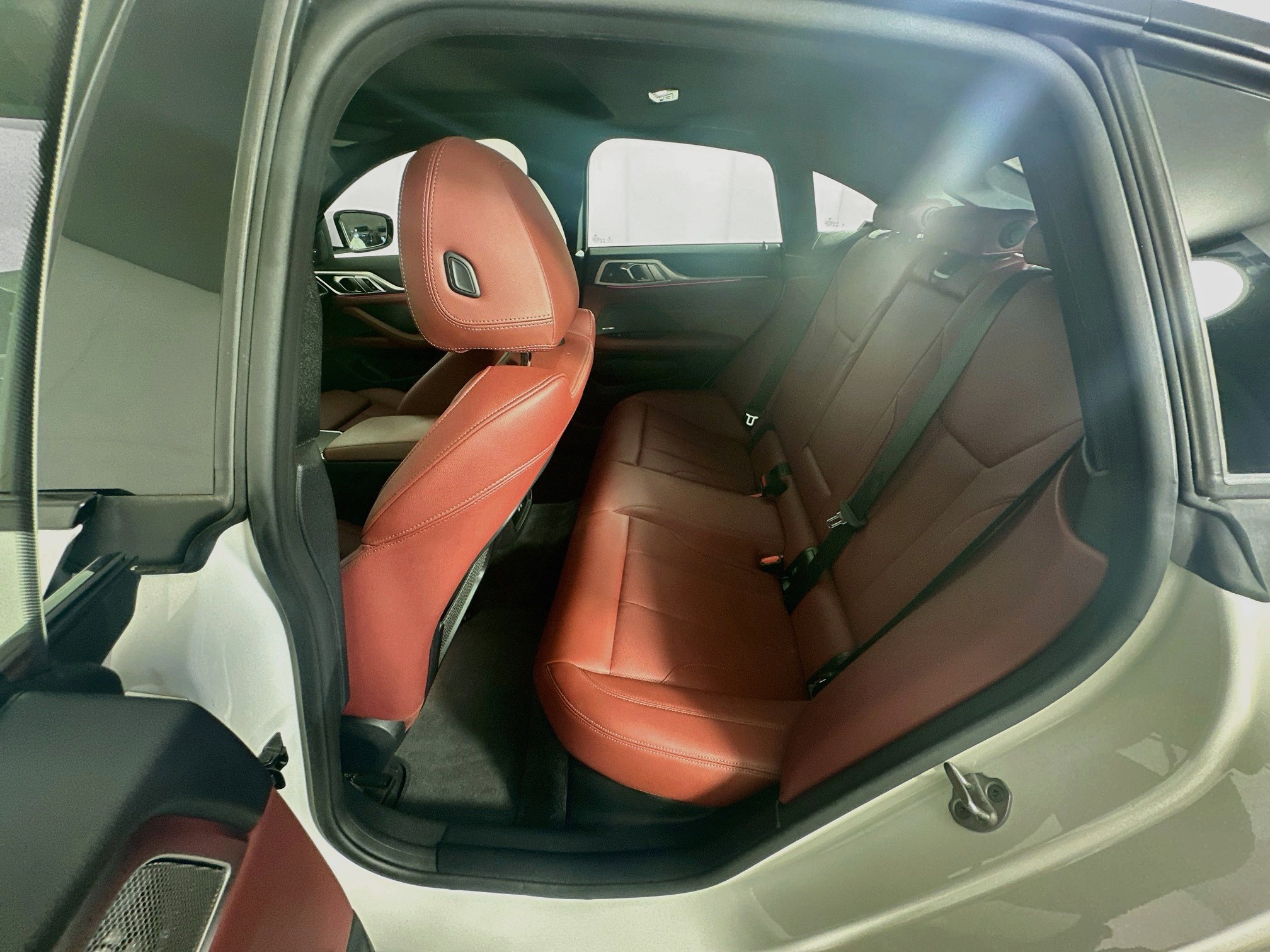 Used 2023 BMW i4 eDrive35 w/ Premium Package RWD image 29