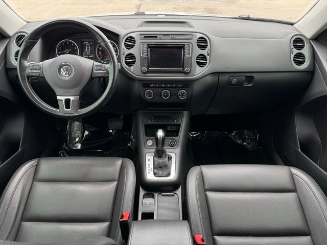 Used 2017 Volkswagen Tiguan S image 6