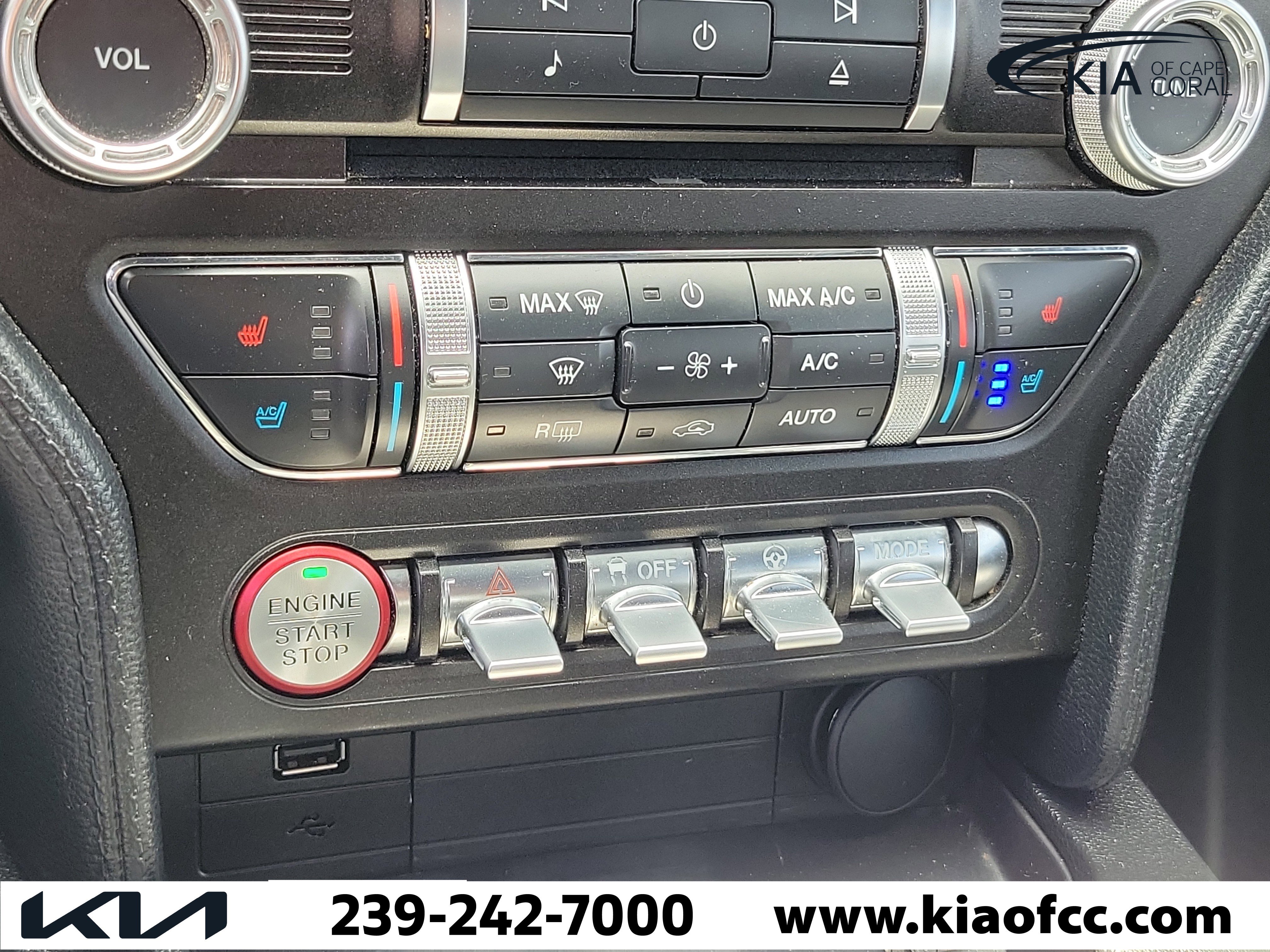 Used 2018 Ford Mustang GT Premium w/ GT Performance Package RWD image 21